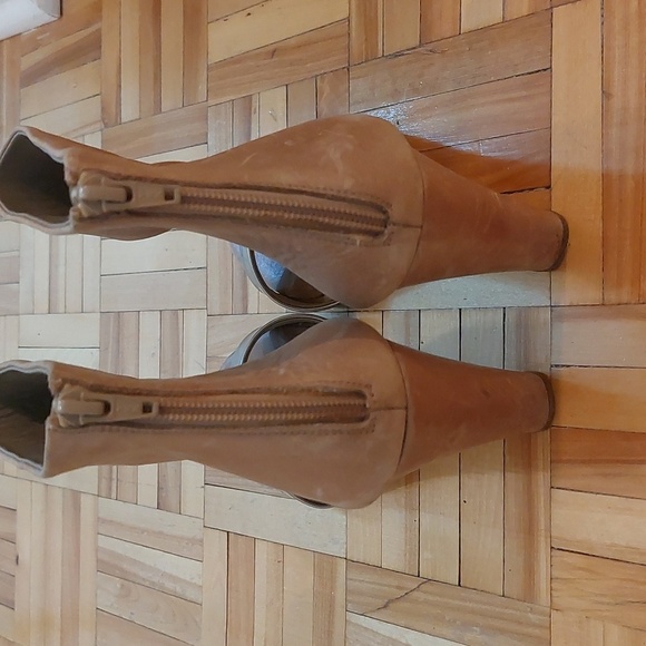 Vince wedge leather sandals size 9.5M - Picture 6 of 11